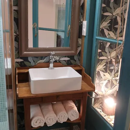 לינה וארוחת בוקר Maison Du Griffoul Salles-la-Source