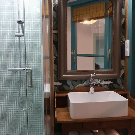 לינה וארוחת בוקר Maison Du Griffoul Salles-la-Source