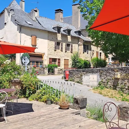 Maison Du Griffoul Bed & Breakfast 3*